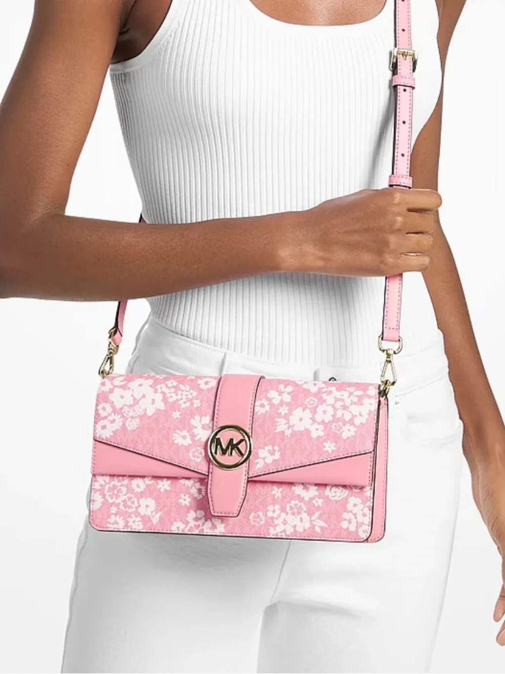 MICHAEL KORS Greenwich Md Printed Signature Logo Convertible Shoulder
Carnation - Picture 2 of 14